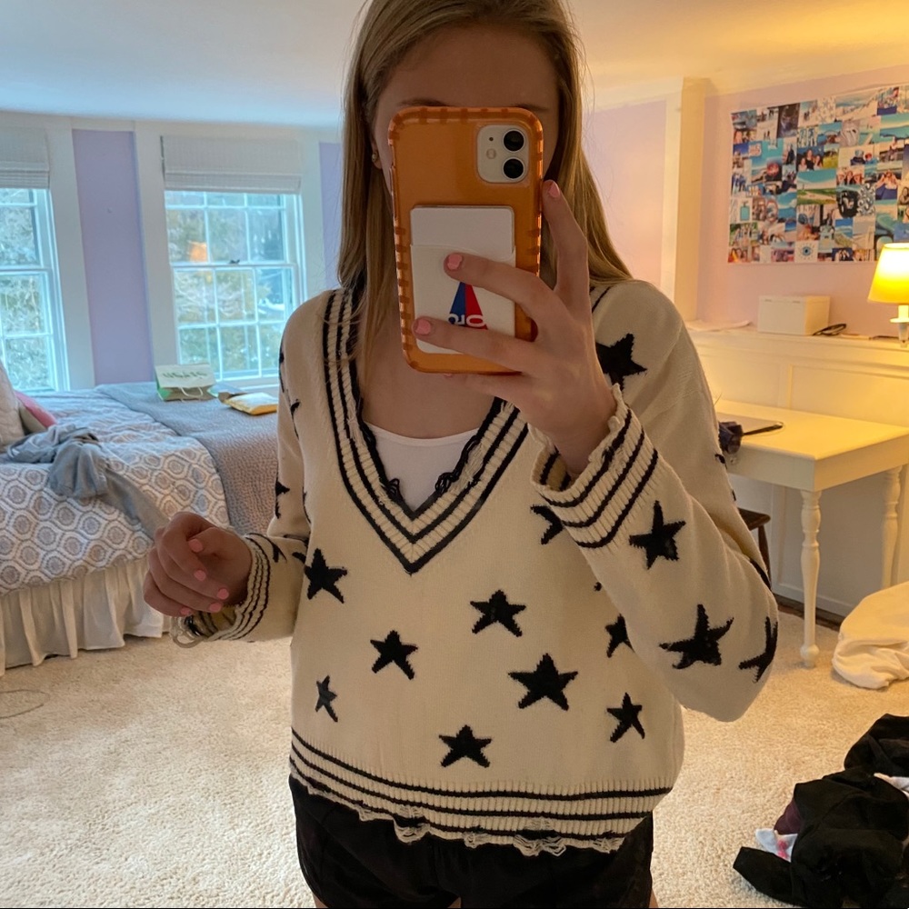 isabelles cabinet sweater size medium